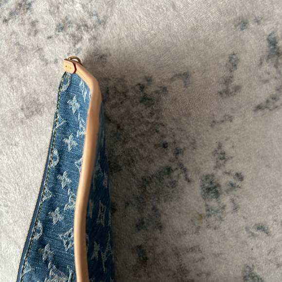 Louis Vuitton Denim New Pouch without strap — limited edition and sold out - Picture 5 of 7